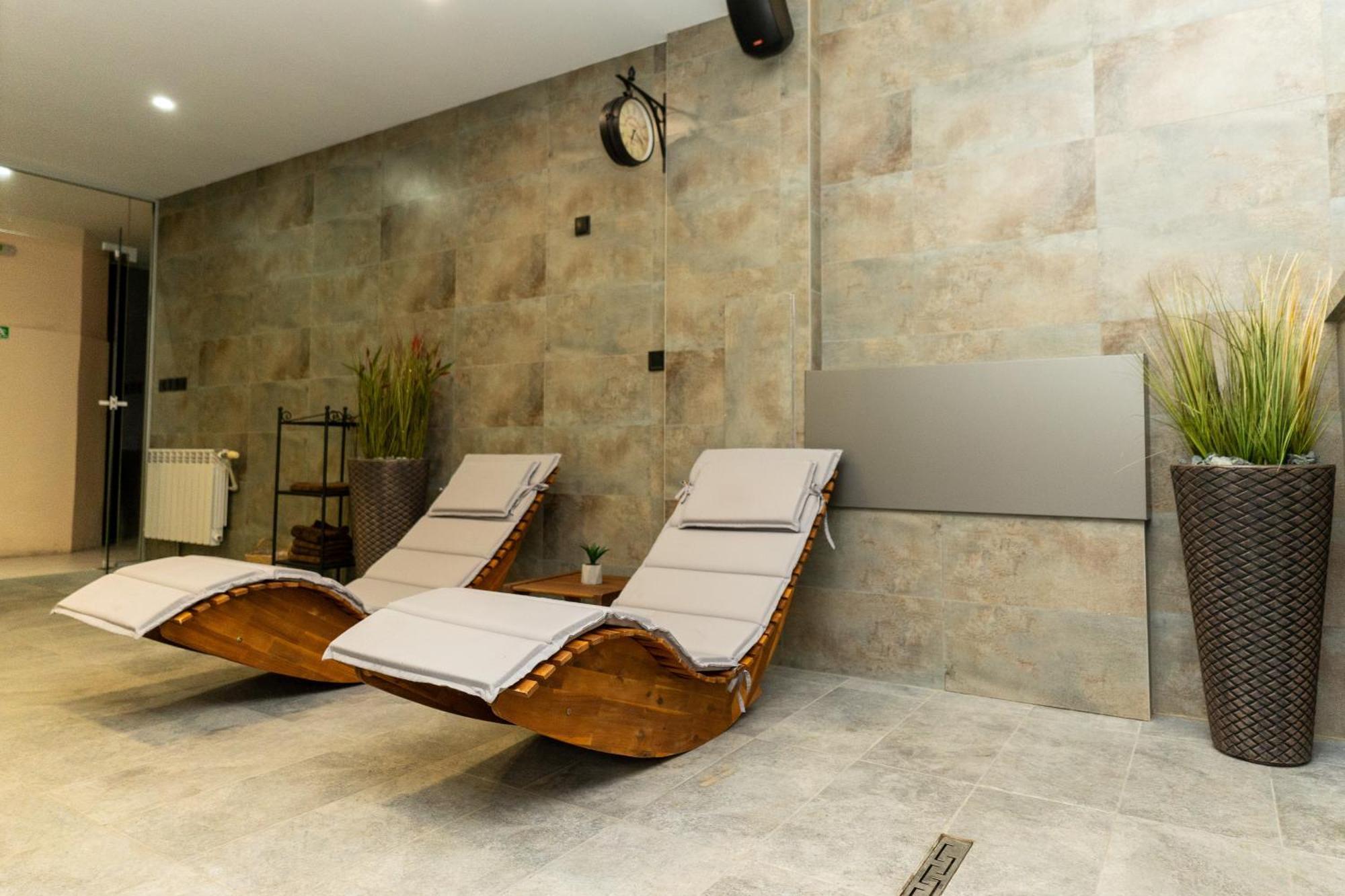 Hotel Demetra Berkovica Esterno foto